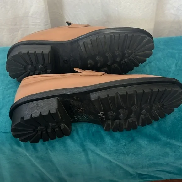 Balencia Paris Camel Leather Loafers l39 EU Like New - Picture 4 of 13